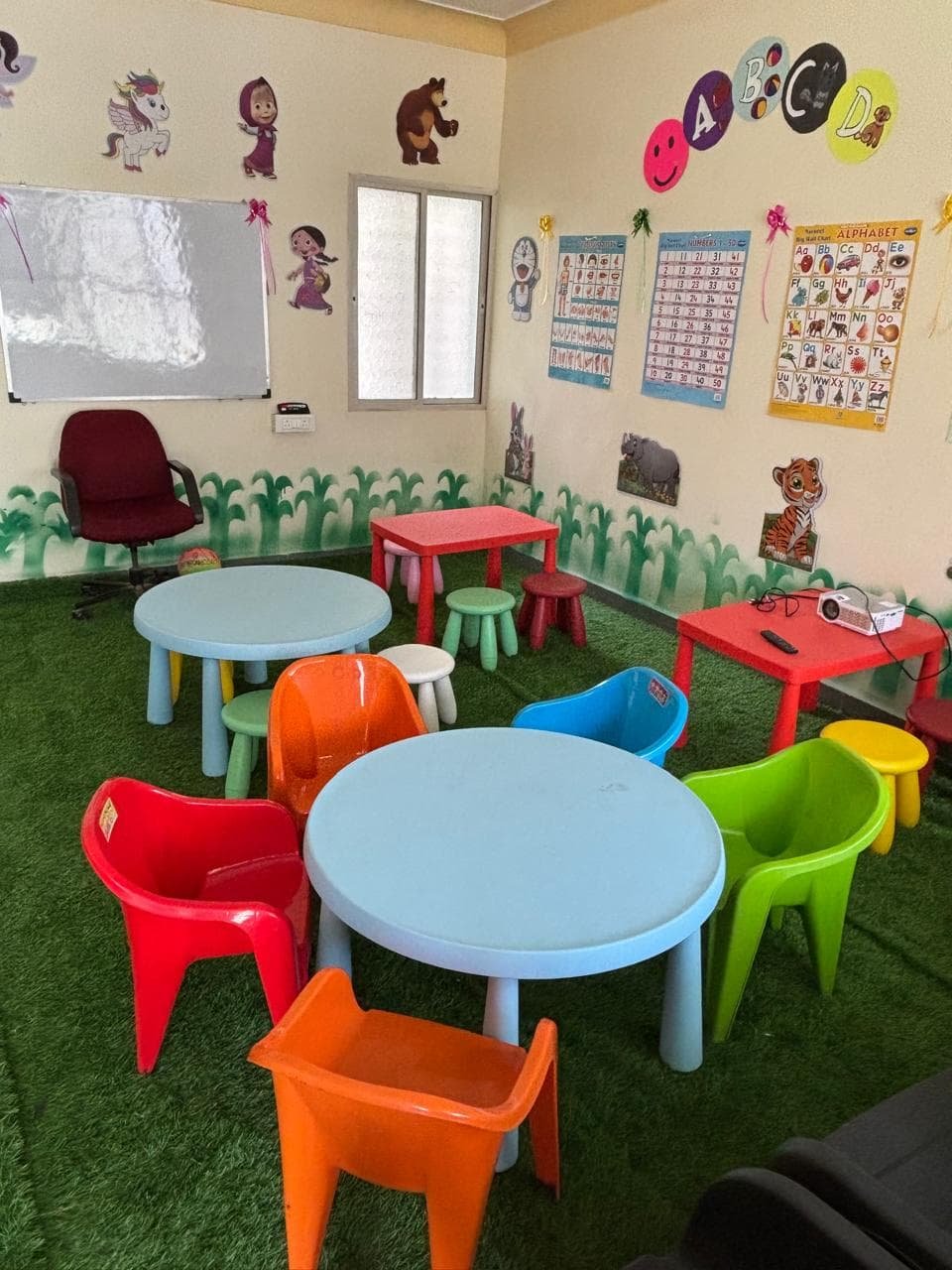 Children at Tiny Tots Pre School, Talegaon Dabhade